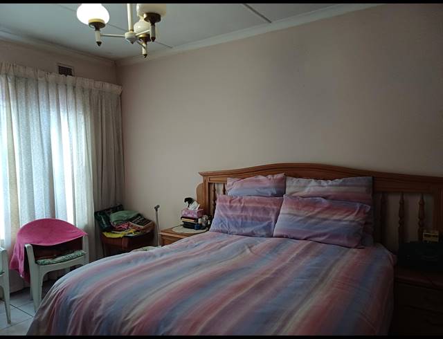 4 BEDROOM HOUSE FOR SALE IN SHALLCROSS
